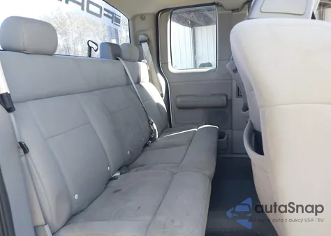 2004 Ford F-150 Stx/Xl/Xlt z USA, uszkodzony, nr VIN 1FTRX12W64NC63046